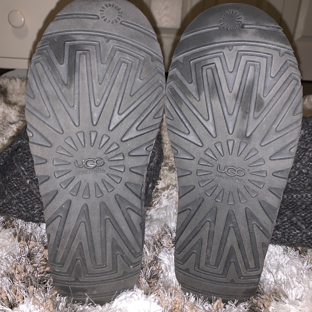 Gray Ugg Knitted Boot - image 5